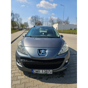 Peugeot 207 2010,  1.6 diesel - Na sprzedaż za 8 800,00 zł - Głogów - zdjęcie 5