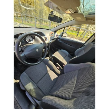 Peugeot 207 2010,  1.6 diesel - Na sprzedaż za 8 800,00 zł - Głogów - zdjęcie 9
