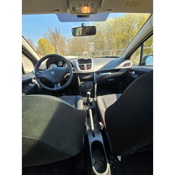 Peugeot 207 2010,  1.6 diesel - Na sprzedaż za 8 800,00 zł - Głogów - zdjęcie 7