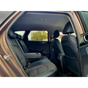 Kia Ceed 2019,  1.6 diesel, automat - Na sprzedaż za 46 900 zł - Szczecin - zdjęcie 12