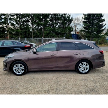 Kia Ceed 2019,  1.6 diesel, automat - Na sprzedaż za 46 900 zł - Szczecin - zdjęcie 8