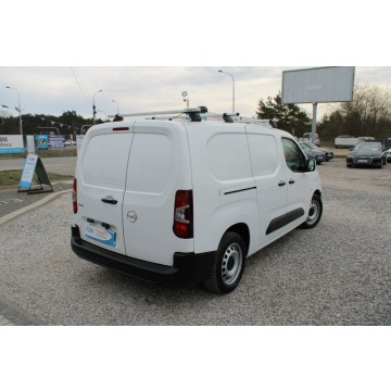 Opel Combo 2020,  1.2 benzyna - Na sprzedaż za 42 900 zł - Warszawa - zdjęcie 6