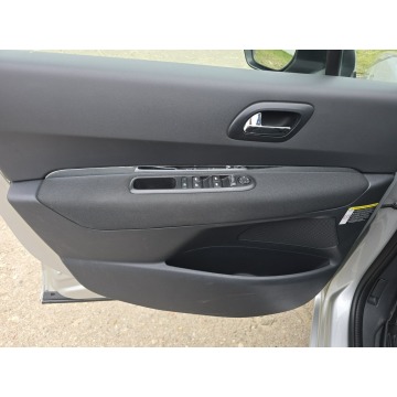 Peugeot 5008  Minivan/Van 2016,  1.6 diesel - Na sprzedaż za 29 999 zł - Białogard - zdjęcie 11