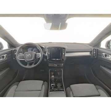 Volvo   SUV 2025,  2.0 benzyna, automat - Na sprzedaż za 178 900 zł - Tychy - zdjęcie 5