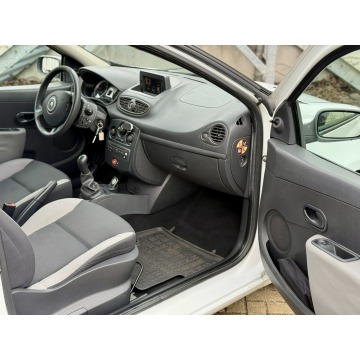 Renault Clio  Hatchback 2010,  1.5 diesel - Na sprzedaż za 8 400,00 zł - Tarnowskie Góry - zdjęcie 6