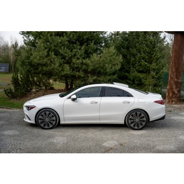 Mercedes - Benz CLA-klasa  Sedan/Limuzyna 2021,  2.0 benzyna, automat - Na sprzedaż za 109 777 zł - Ropczyce - zdjęcie 7