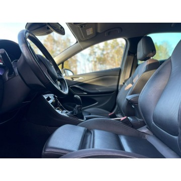 Opel Astra  Liftback 2017,  1.4 benzyna - Na sprzedaż za 35 599 zł - Ignatki - zdjęcie 10