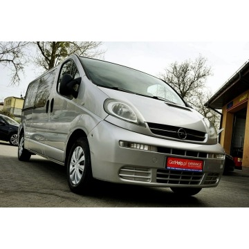 Opel Vivaro 2005,  1.9 diesel - Na sprzedaż za 21 900 zł - Płock - zdjęcie 2