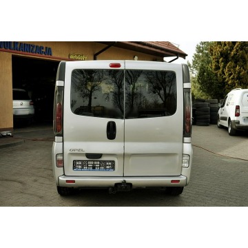 Opel Vivaro 2005,  1.9 diesel - Na sprzedaż za 21 900 zł - Płock - zdjęcie 4