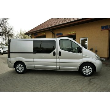 Opel Vivaro 2005,  1.9 diesel - Na sprzedaż za 21 900 zł - Płock - zdjęcie 10