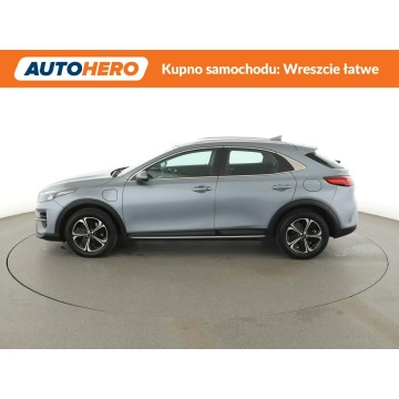 Kia XCeed  SUV 2022,  1.6 hybryda, automat - Na sprzedaż za 62 600 zł - Warszawa - zdjęcie 2