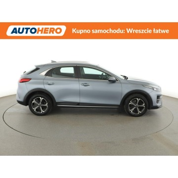 Kia XCeed  SUV 2022,  1.6 hybryda, automat - Na sprzedaż za 62 600 zł - Warszawa - zdjęcie 10