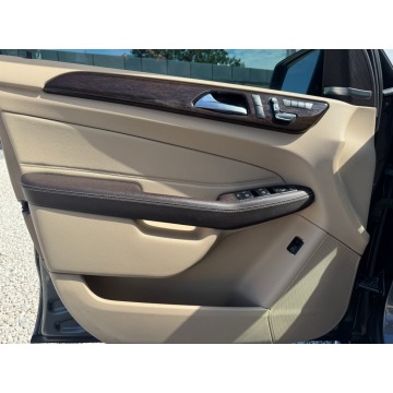 Mercedes - Benz GLE-klasa  SUV 2018,  3.5 benzyna, automat - Na sprzedaż za 119 900 zł - Michałowice-Wieś - zdjęcie 12