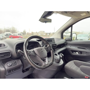 Opel Combo  Minivan/Van 2022,  1.2 benzyna - Na sprzedaż za 54 900 zł - Michałowice-Wieś - zdjęcie 9
