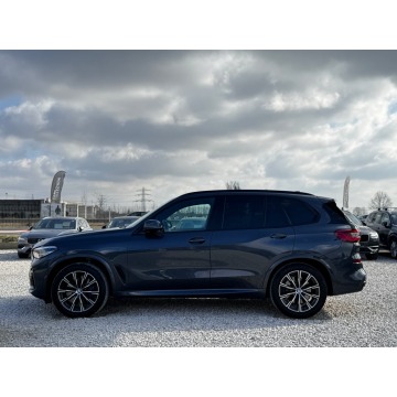 BMW X5  SUV 2020,  4.4 benzyna, automat - Na sprzedaż za 199 900 zł - Michałowice-Wieś - zdjęcie 3