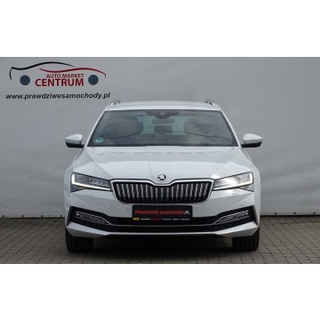 Skoda Superb  '2021, Hybrydowy, z silnikiem HYBRYDOWY, 217 KM