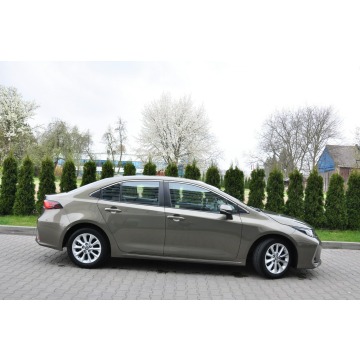 Toyota Corolla  Sedan/Limuzyna 2022,  1.8 hybryda, automat - Na sprzedaż za 70 999 zł - Balice - zdjęcie 10