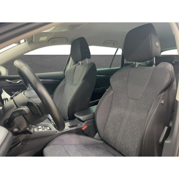 Skoda Octavia  Kombi 2024,  1.5 benzyna, automat - Na sprzedaż za 84 300 zł - Warszawa - zdjęcie 10