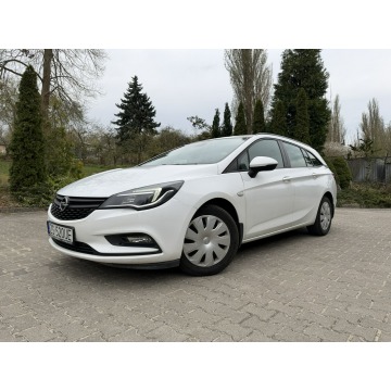 Opel Astra  Kombi 2017,  1.6 diesel - Na sprzedaż za 19 900 zł - Szczecin - zdjęcie 3