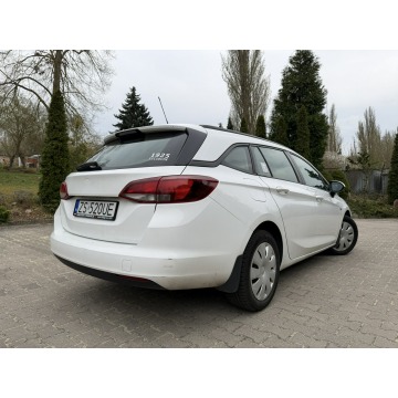 Opel Astra  Kombi 2017,  1.6 diesel - Na sprzedaż za 19 900 zł - Szczecin - zdjęcie 6