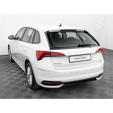 Skoda Scala  Hatchback 2024,  1.0 benzyna, automat - Na sprzedaż za 66 800 zł - Gdynia - zdjęcie 4