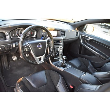 Volvo V60 2018,  2.0 diesel - Na sprzedaż za 45 900 zł - Nowe Kucice - zdjęcie 5