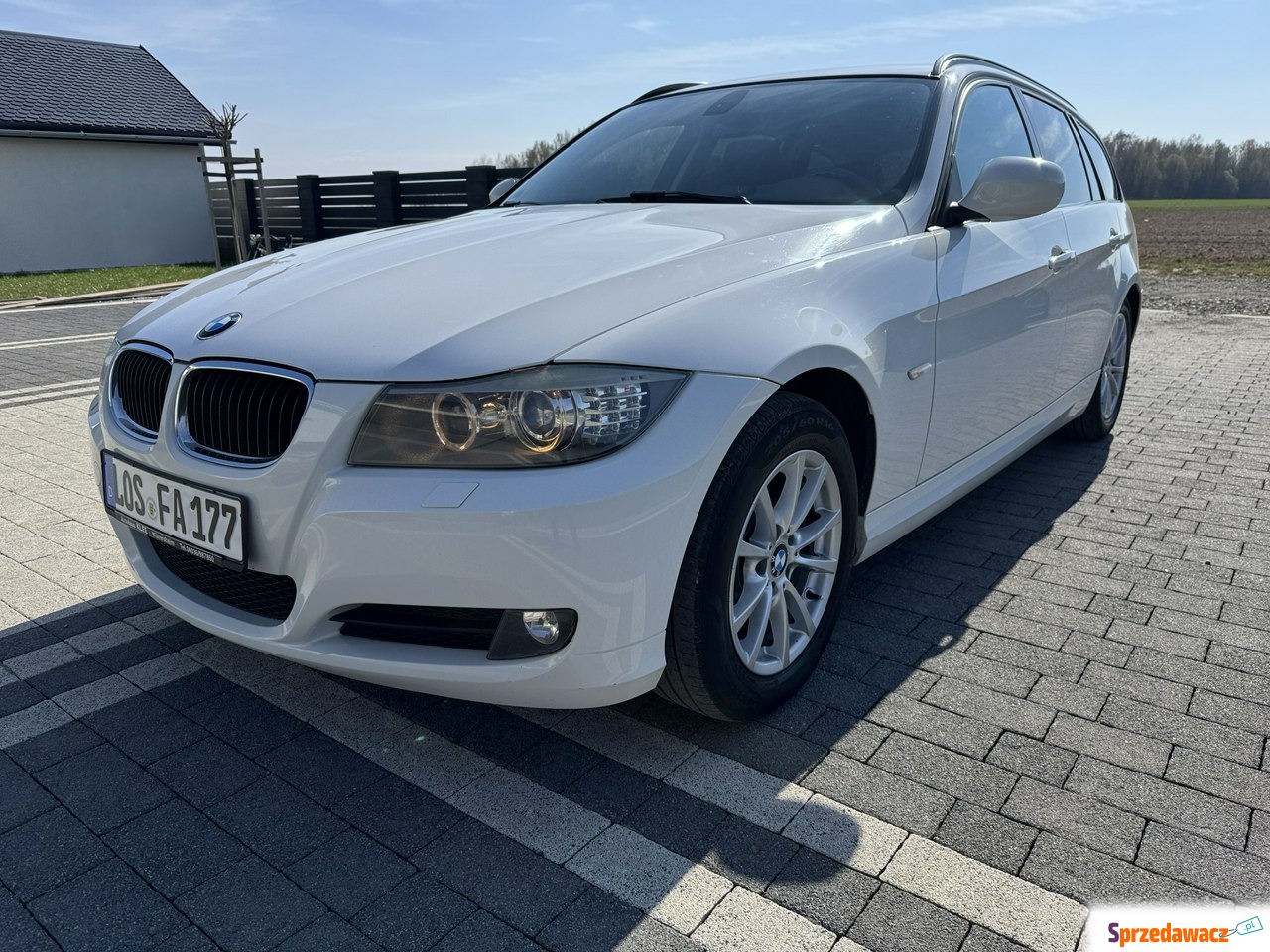 BMW Seria 3 2011