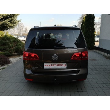 Volkswagen Touran 2011,  1.6 diesel - Na sprzedaż za 26 900 zł - Strzegom - zdjęcie 7