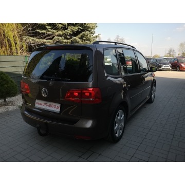 Volkswagen Touran 2011,  1.6 diesel - Na sprzedaż za 26 900 zł - Strzegom - zdjęcie 6
