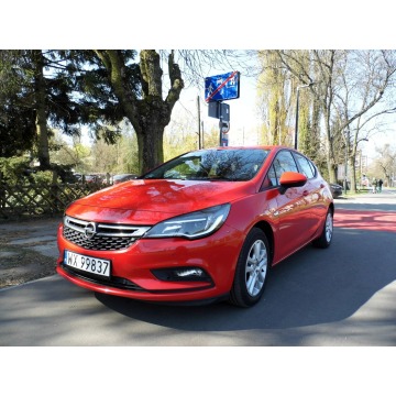 Opel Astra  Hatchback 2018,  1.4 benzyna, automat - Na sprzedaż za 41 900 zł - Łódź - zdjęcie 1