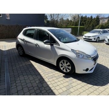 Peugeot 208  Hatchback 2013,  1.4 diesel - Na sprzedaż za 14 900 zł - Orzech - zdjęcie 4