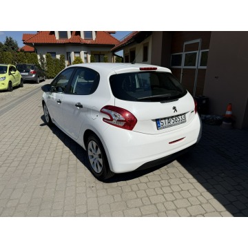 Peugeot 208  Hatchback 2013,  1.4 diesel - Na sprzedaż za 14 900 zł - Orzech - zdjęcie 9