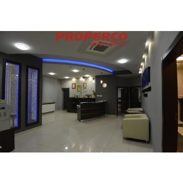 Lokal  usługowo-biurowy, 1 piętro,272 m2, Piaski