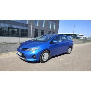 Toyota Auris - FILM 1.4 D4D Salon PL 1wł 2014r Klima Czujniki Hak Isofix Serwisy