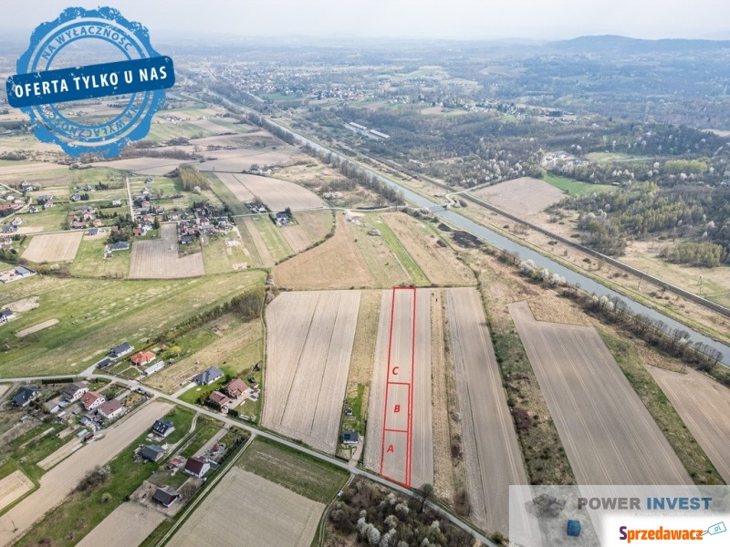 Działka budowlana 800 m² – Kossowa