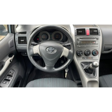 Toyota Auris  Hatchback 2008,  1.6 benzyna - Na sprzedaż za 15 500 zł - Wąchock - zdjęcie 12
