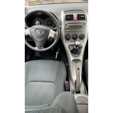 Toyota Auris  Hatchback 2008,  1.6 benzyna - Na sprzedaż za 15 500 zł - Wąchock - zdjęcie 11