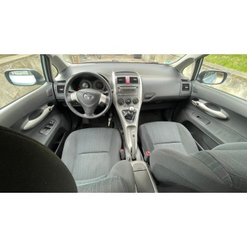 Toyota Auris  Hatchback 2008,  1.6 benzyna - Na sprzedaż za 15 500 zł - Wąchock - zdjęcie 9