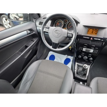 Opel Astra  Coupe/Sportowy 2009,  1.8 benzyna - Na sprzedaż za 13 900 zł - Lublin - zdjęcie 10