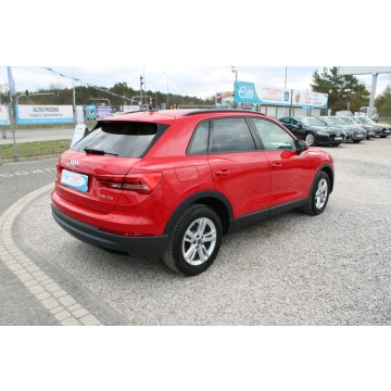 Audi Q3  SUV 2021,  2.0 diesel, automat - Na sprzedaż za 72 900 zł - Warszawa - zdjęcie 6