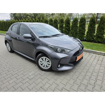Toyota Yaris  Hatchback 2023,  1.5 benzyna - Na sprzedaż za 51 999 zł - Balice - zdjęcie 2
