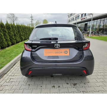 Toyota Yaris  Hatchback 2023,  1.5 benzyna - Na sprzedaż za 51 999 zł - Balice - zdjęcie 9