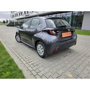 Toyota Yaris  Hatchback 2023,  1.5 benzyna - Na sprzedaż za 51 999 zł - Balice - zdjęcie 8