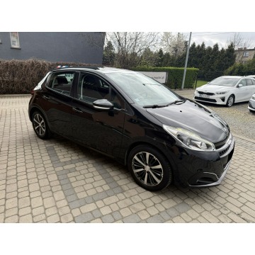 Peugeot 208  Hatchback 2017,  1.2 benzyna - Na sprzedaż za 29 900 zł - Orzech - zdjęcie 4