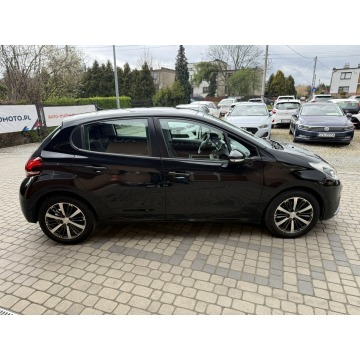 Peugeot 208  Hatchback 2017,  1.2 benzyna - Na sprzedaż za 29 900 zł - Orzech - zdjęcie 5