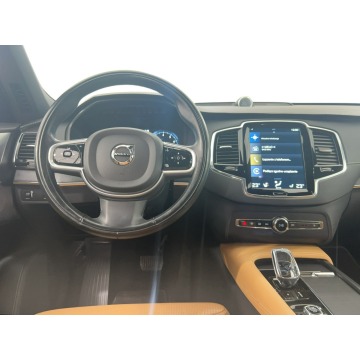Volvo   SUV 2021,  2.0 benzyna, automat - Na sprzedaż za 162 700 zł - Warszawa - zdjęcie 9