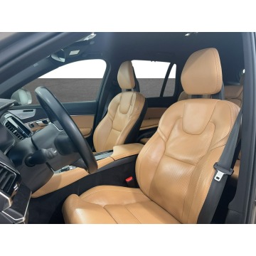 Volvo   SUV 2021,  2.0 benzyna, automat - Na sprzedaż za 162 700 zł - Warszawa - zdjęcie 10