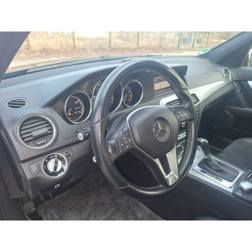 Mercedes - Benz C-klasa  Sedan/Limuzyna 2015,  1.8 benzyna, automat - Na sprzedaż za 29 900 zł - Stargard - zdjęcie 12