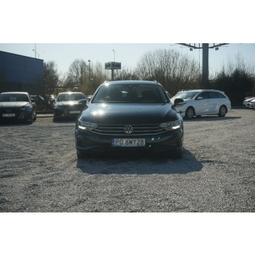 Volkswagen Passat 2022,  2.0 diesel - Na sprzedaż za 73 500 zł - Poznań - zdjęcie 3