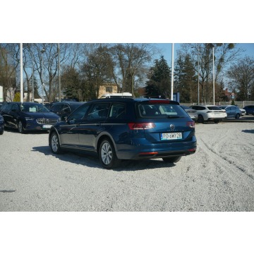 Volkswagen Passat 2022,  2.0 diesel - Na sprzedaż za 73 500 zł - Poznań - zdjęcie 8